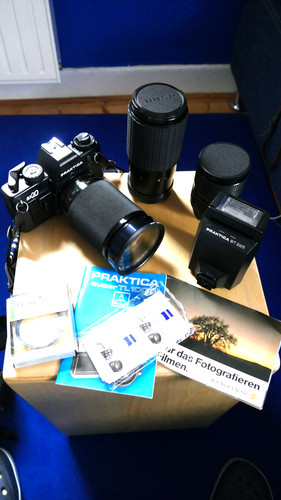 Kameraset analoge praktika - analoge,
